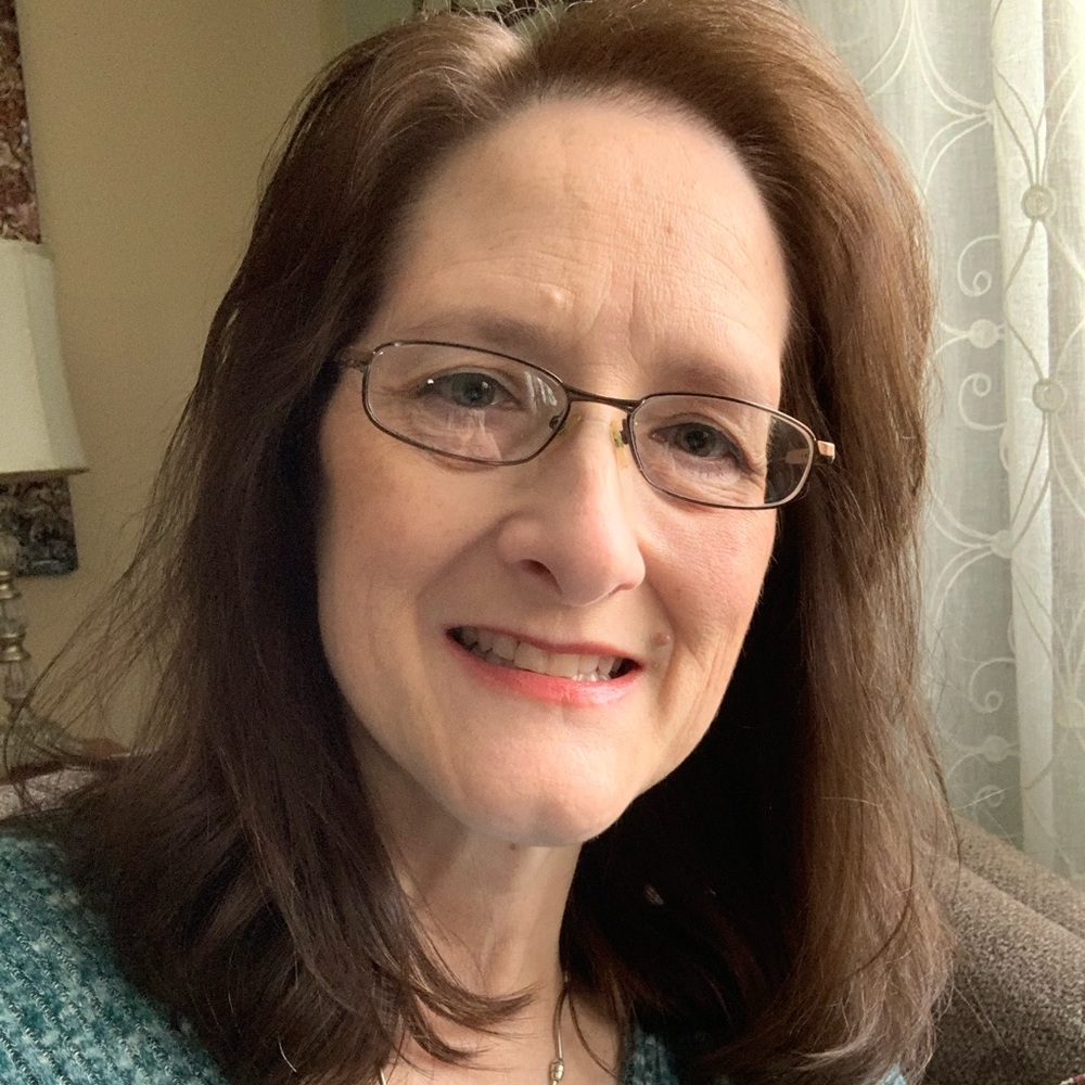 Meet your Posher, Monica